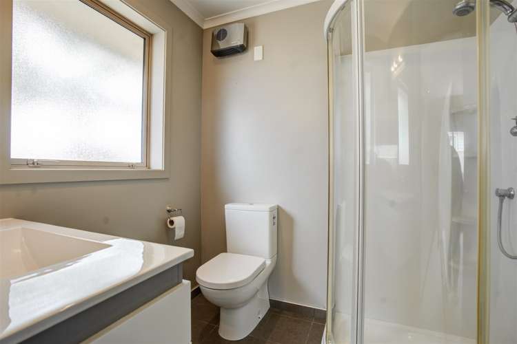 21 Burns Street Milton_15