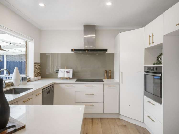 27 Teelin Place Flat Bush_6
