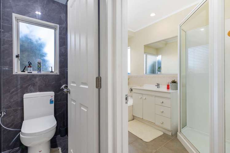 4 Beach Road Takanini_12