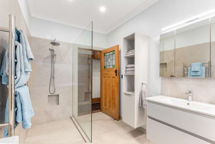 77 Totara Crescent Woburn_14