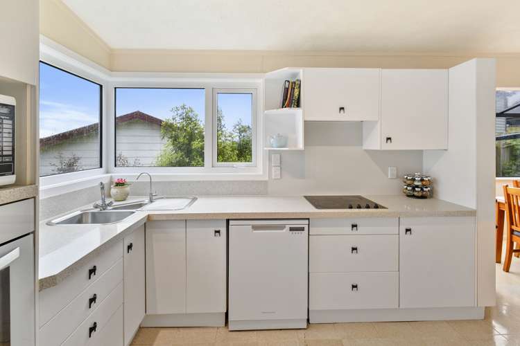 38 Eugenia Rise Totara Heights_16