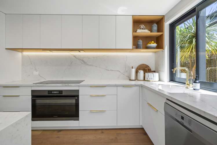 2/236 Beach Road Campbells Bay_15