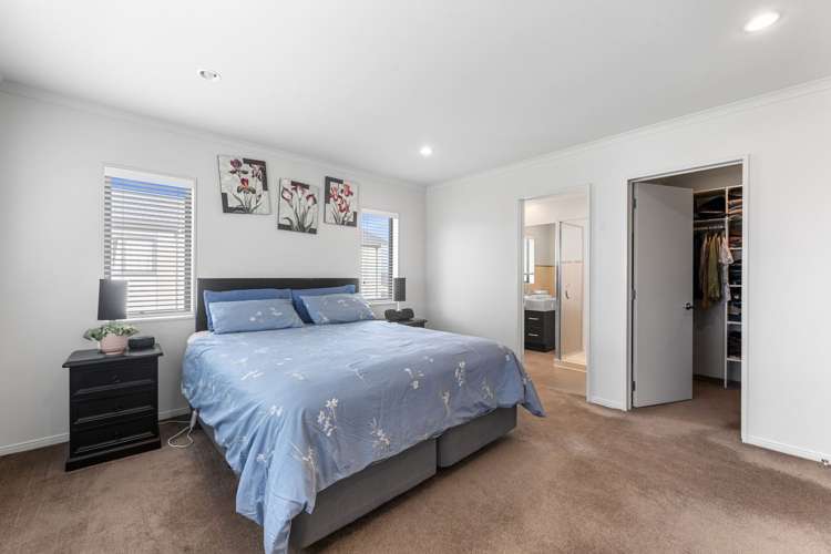 8 Scotsmoor Drive Wattle Downs_12