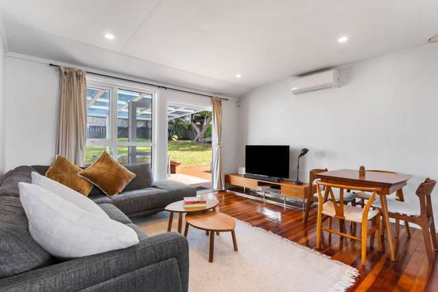52 Commissariat Road Mt Wellington_2