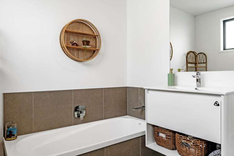 3 Teuila Grove Wai O Taiki Bay_15