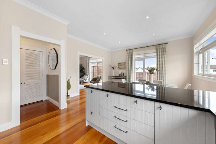 29 Kingsway Avenue Sandringham_10