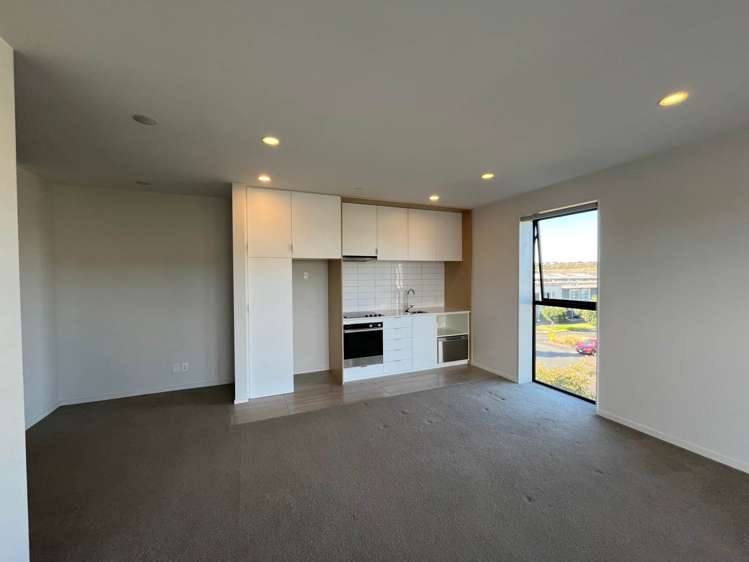 201/3 Bluegrey Avenue Stonefields_3