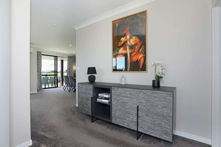 6 George Street Bulls_8