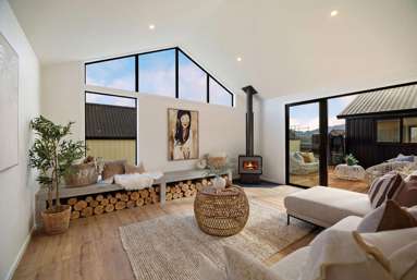 5 Rowe Drive, Hanley's Farm_2