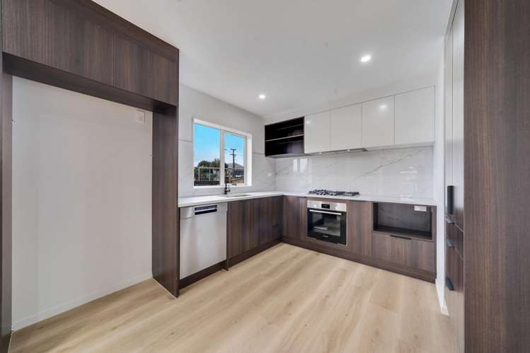 A-E/121 Tui Road Papatoetoe Central_2