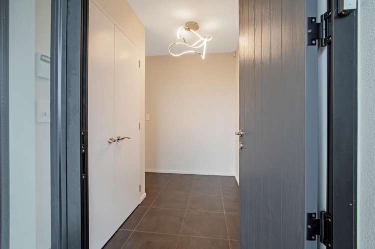 26 Bonecrusher Street Lincoln_27