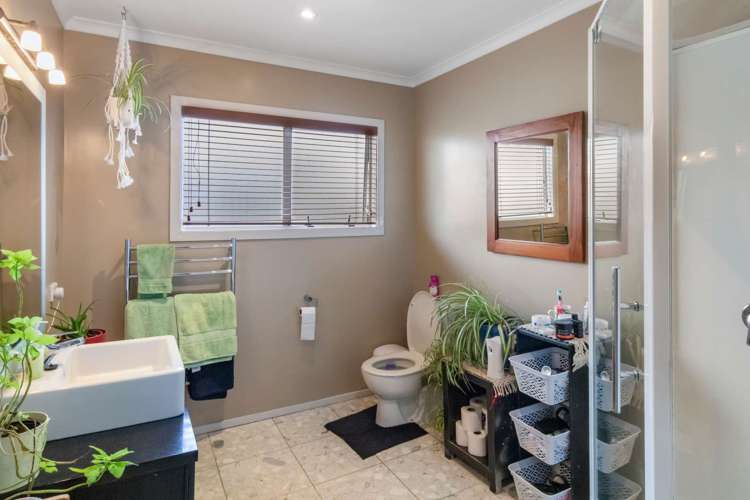 1325 Papamoa Beach Road Papamoa_11