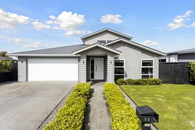 A Generous Home For Modern Family Life