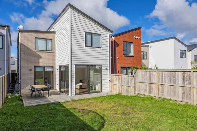 27 Coast Garden Drive_5