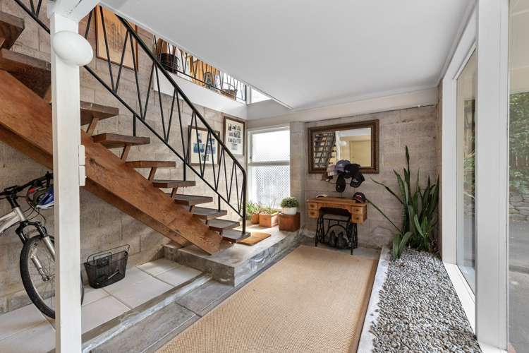 1/15 Castaing Crescent Te Atatu South_2