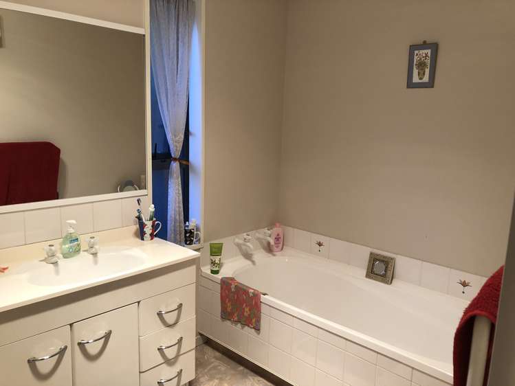 2/5 Murfitt Place Sockburn_15