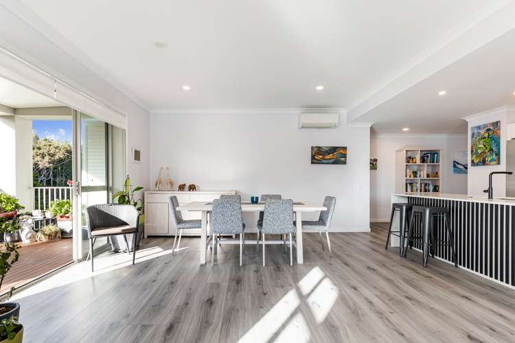 42 Eaves Bush Parade Orewa_5