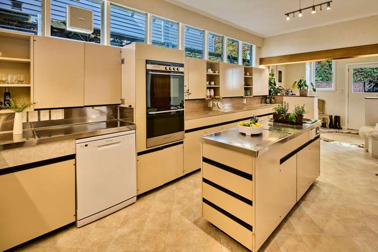 338 Oriental Parade Oriental Bay_10