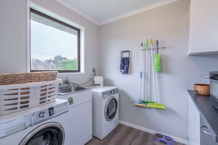 240 Dunns Road Otatara_11