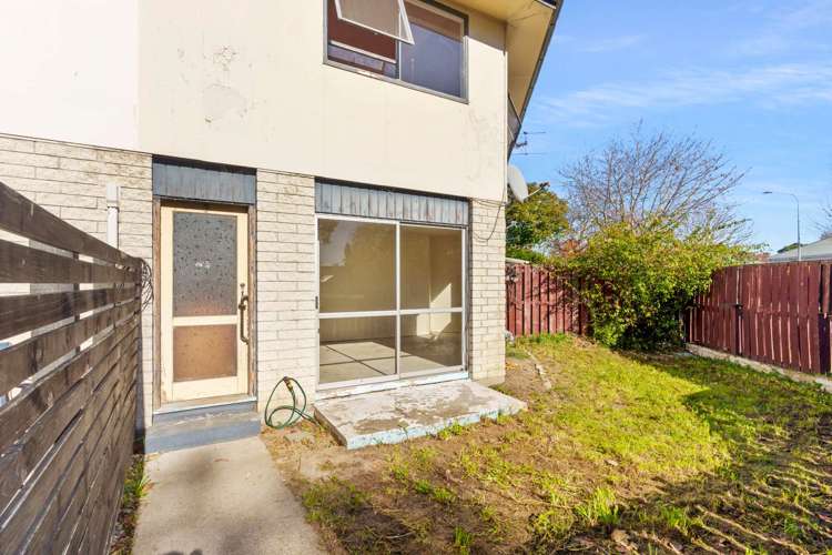 3/14 Church Square Addington_14