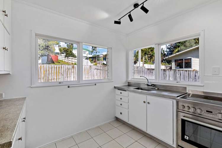 2/63 Ellice Road Totara Vale_9