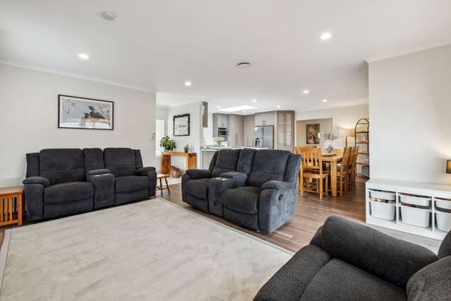 Stunning 4BR Family Home in Flat Bush