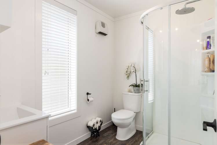 290 Delta Lake Heights Renwick_9