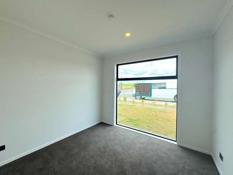 13 Tirikatene Avenue Paerata_10