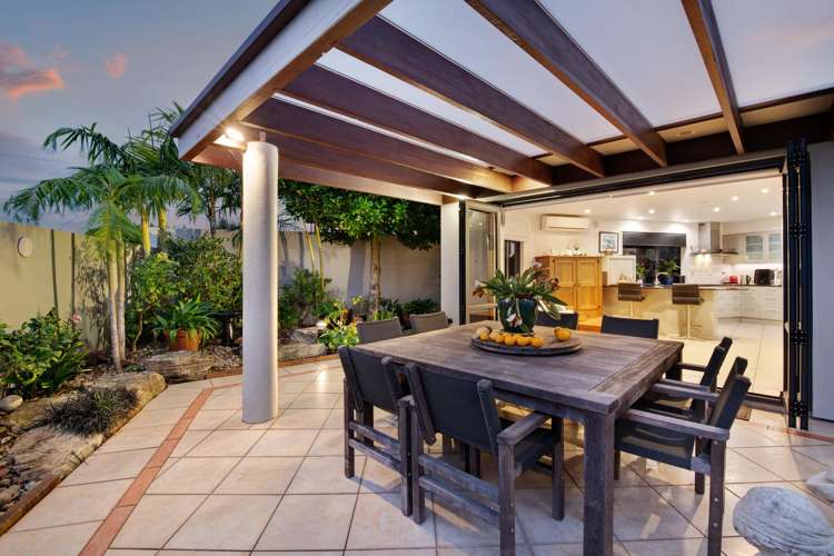 13 Joydon Place Stanmore Bay_9