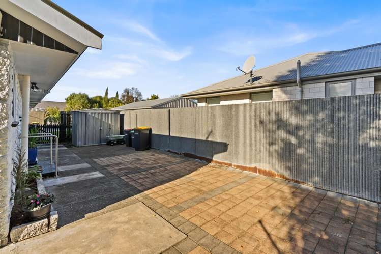 2/111A Rose Street Somerfield_27