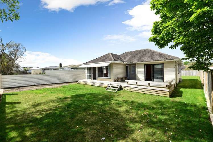 42 Montgomery Crescent_2