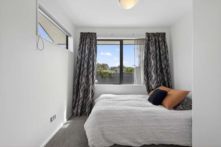 2/110 Hills Road Edgeware_14