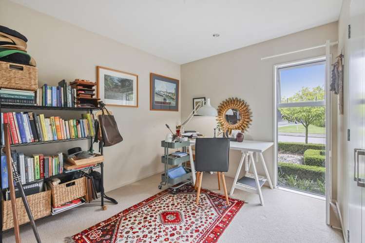 15 Famille Close Yaldhurst_16