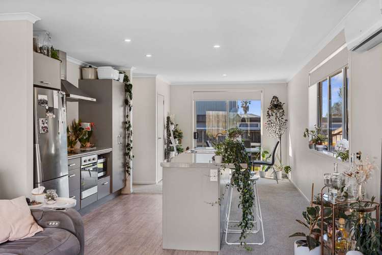 2/162 Waihi Road Judea_5