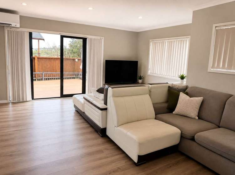 125 Fernhill Way Oteha_6