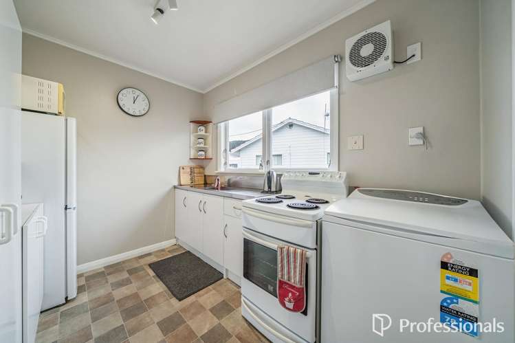 10/1079 High Street Taita_10
