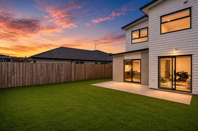 2/15 Kimbolton Street Rototuna_4