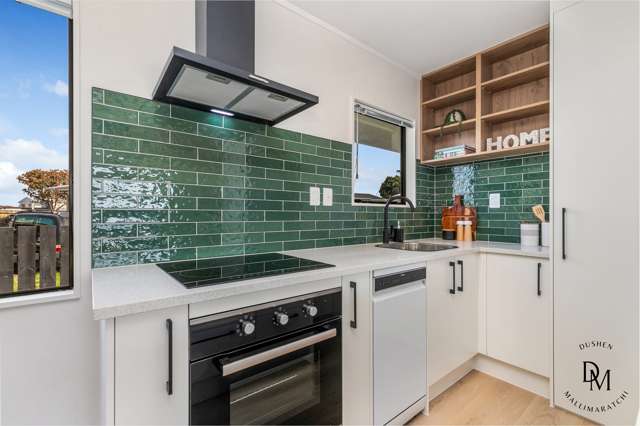 1/11 Maplesden Drive Clendon Park_4