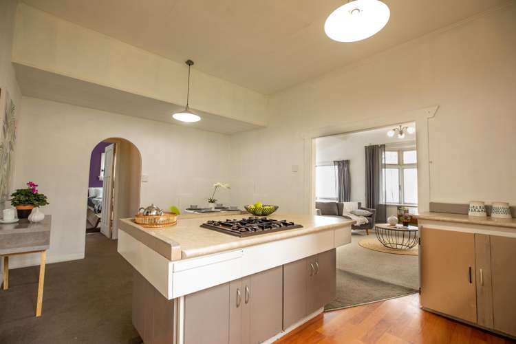 40 Leckhampton Court Clyde Hill_8