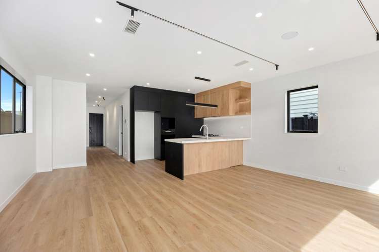 80A Tukutata Crescent Milldale_4