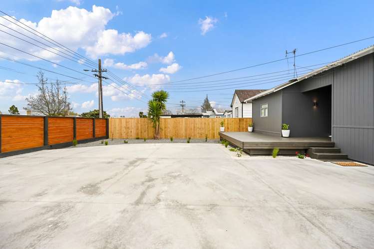 70 Higgins Road_2