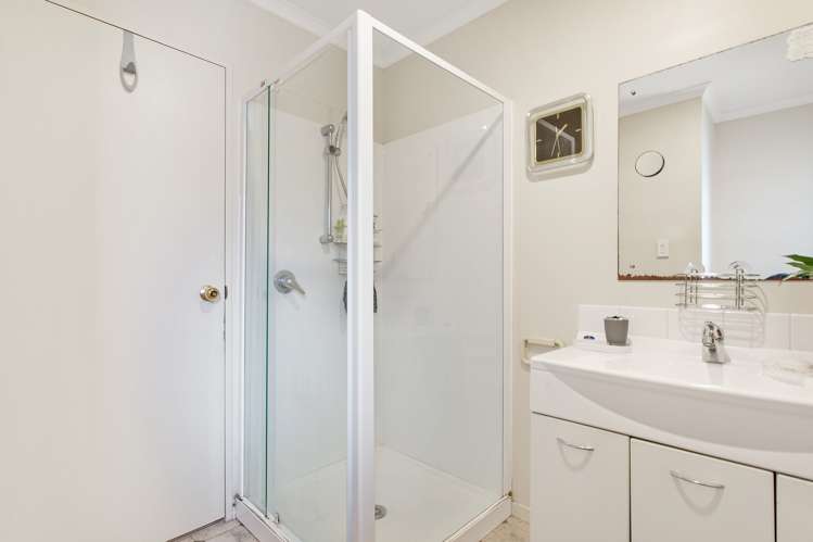 2c Hastie Avenue Mangere Bridge_8