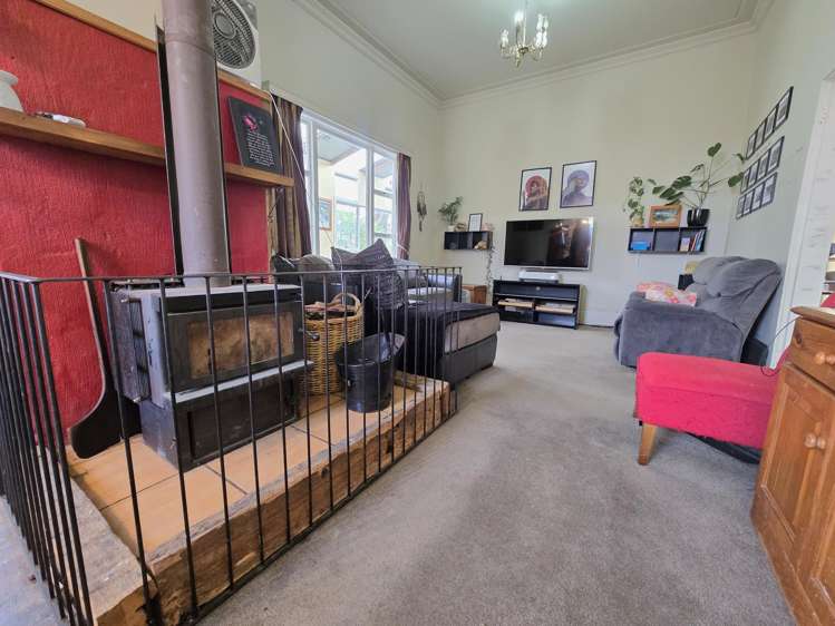 219 Hampden Street Hokitika_5