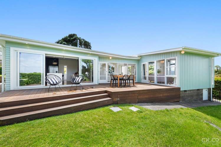 34 Miromiro Road Normandale_19