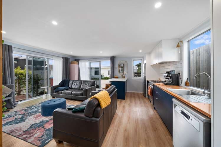 17B Tuki Street Titahi Bay_2