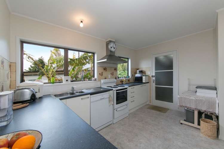 20 Adam Sunde Place Glen Eden_9