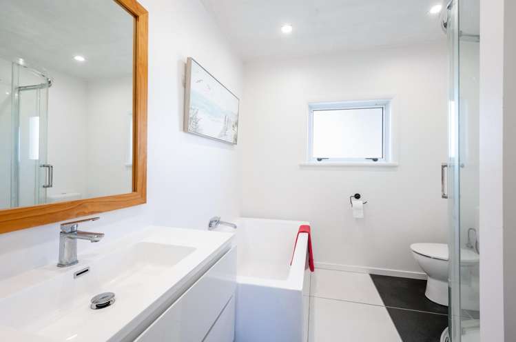 59 The Ridgeway Stoke_14