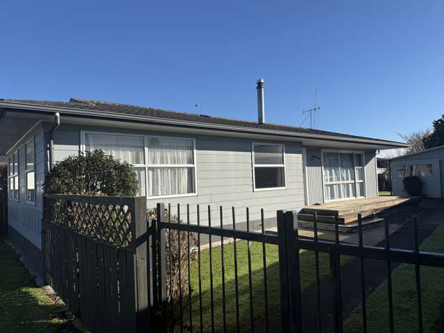 13 Cypress Cres Pukete_1