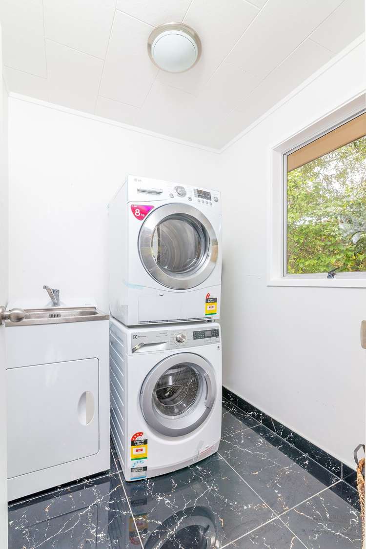 15 Tallington Crescent Torbay_7