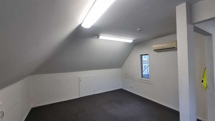 Tenancy 9, L2, 19 Rees Street Queenstown_8